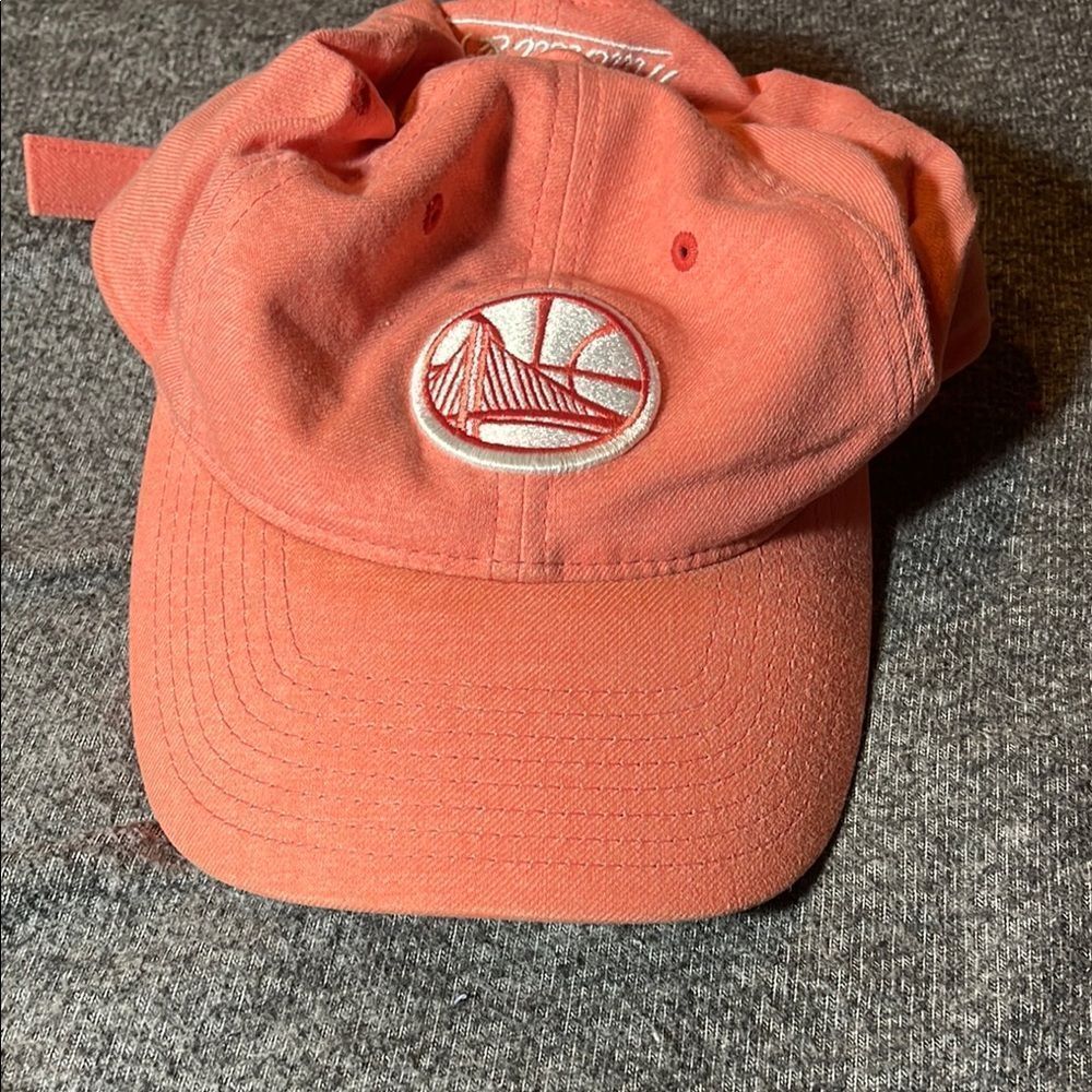 Mitchell & Ness Golden State Warriors Coral Baseball Cap with Embroidered Logo